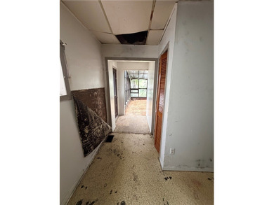 INVESTORS SPECIAL!! Welcome to 522 3rd Avenue, this 3 bedroom 2 - photo 14