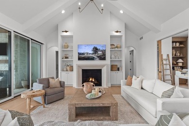 Extraordinary luxury estate offering nearly 21 acres with a - photo 20
