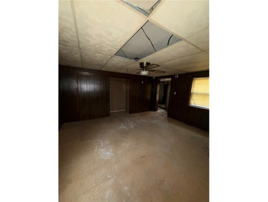 INVESTORS SPECIAL!! Welcome to 522 3rd Avenue, this 3 bedroom 2 - photo 22