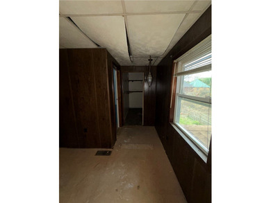 INVESTORS SPECIAL!! Welcome to 522 3rd Avenue, this 3 bedroom 2 - photo 23