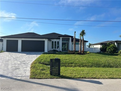 Cape Coral Lakes Area Home Sale Pending in Cape Coral Florida