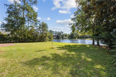 THIS BEAUTIFULLY UPDATED THREE-BEDROOM HOME IN OSPREY COVE IS - photo 45