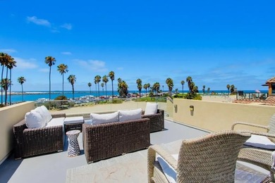 Rare oceanfront duplex perfectly positioned on the sand in South - photo 6