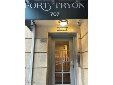 Hudson River Home For Sale in New York (Manhattan) New York