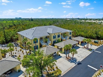 This exquisite ground level condominium features 2 bedrooms and - photo 3