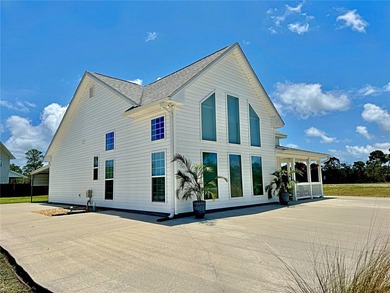 Unique Modern Coastal Oasis in Zone X - Solar, Central Corner - photo 3