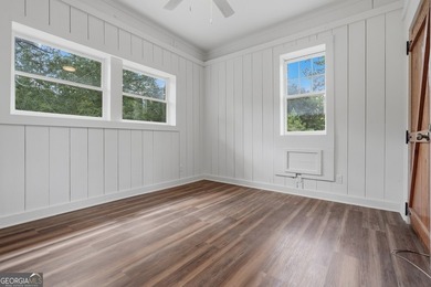 * 3BR / 2BA 1,635-SF Log Cabin built in 1992 and totally - photo 27
