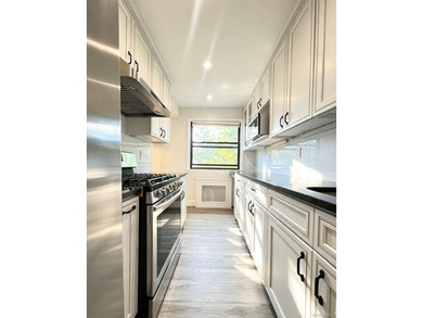 NO INTERVIEW / Garden-Style/ MOVE IN CONDITION, 1 Bedroom Coop - photo 1