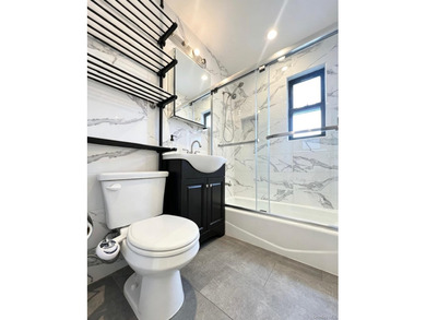 NO INTERVIEW / Garden-Style/ MOVE IN CONDITION, 1 Bedroom Coop - photo 2