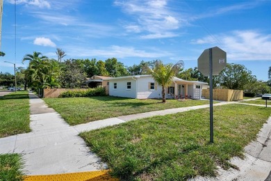 Welcome to this beautifully updated mid-century block home in - photo 3