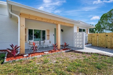 Welcome to this beautifully updated mid-century block home in - photo 6