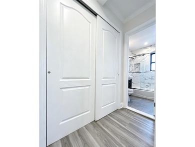 NO INTERVIEW / Garden-Style/ MOVE IN CONDITION, 1 Bedroom Coop - photo 7