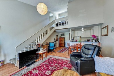 RARELY AVAILABLE Corner, Top-Floor/Penthouse Loft in Bay Ho - - photo 2