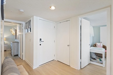 FULLY REMODELED & UPGRADED 2BR/2BA CONDO JUST 2 BLOCKS FROM THE - photo 9