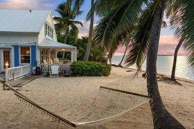 Iconic Islamorada Oceanfront Retreat. Welcome to The Last Resort - photo 3
