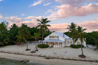 Iconic Islamorada Oceanfront Retreat. Welcome to The Last Resort - photo 5