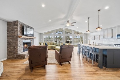 Easy Lake Living! This newly remodeled 2600 Sq. Ft. 3 Bedroom 3 - photo 12