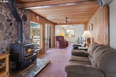 Don't miss this rare opportunity to own two buildable lots in - photo 12