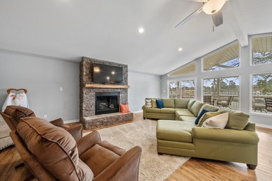 Easy Lake Living! This newly remodeled 2600 Sq. Ft. 3 Bedroom 3 - photo 13