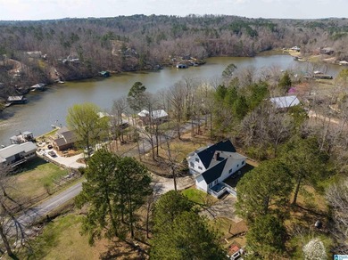 Looking for the perfect family home, weekend getaway, or - photo 18