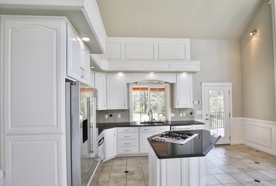 Come check out this gorgeous home with a brand new roof, and a - photo 20