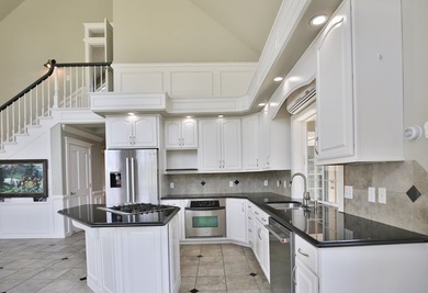 Come check out this gorgeous home with a brand new roof, and a - photo 21