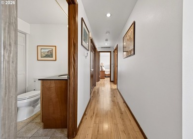 One of those houses you dream about. Stellar bay and ocean views - photo 21