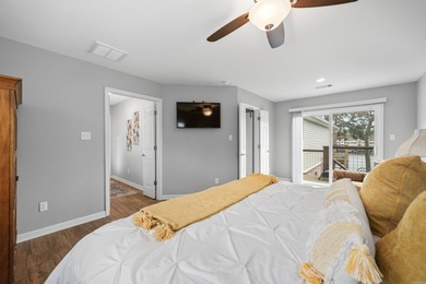 Easy Lake Living! This newly remodeled 2600 Sq. Ft. 3 Bedroom 3 - photo 23