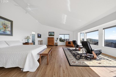 One of those houses you dream about. Stellar bay and ocean views - photo 24