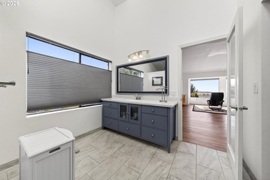 One of those houses you dream about. Stellar bay and ocean views - photo 29