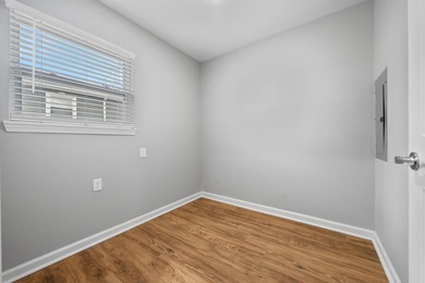 Easy Lake Living! This newly remodeled 2600 Sq. Ft. 3 Bedroom 3 - photo 30
