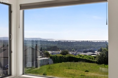 One of those houses you dream about. Stellar bay and ocean views - photo 35