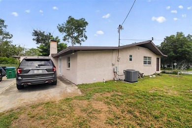 Welcome home to this spacious 3-bedroom, 2-bath single-family - photo 6