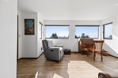 One of those houses you dream about. Stellar bay and ocean views - photo 37