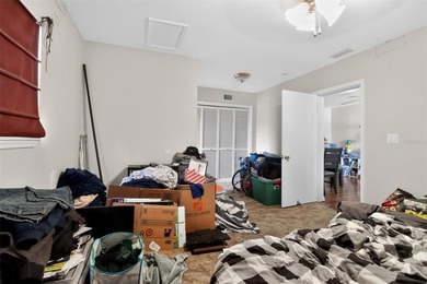 Welcome home to this spacious 3-bedroom, 2-bath single-family - photo 8