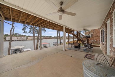 Easy Lake Living! This newly remodeled 2600 Sq. Ft. 3 Bedroom 3 - photo 42