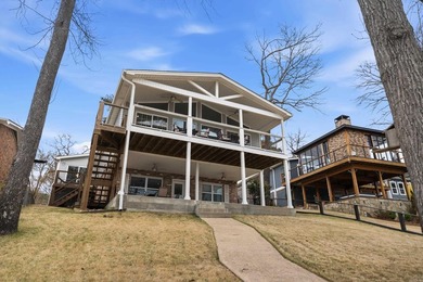 Easy Lake Living! This newly remodeled 2600 Sq. Ft. 3 Bedroom 3 - photo 45