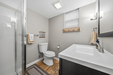 Easy Lake Living! This newly remodeled 2600 Sq. Ft. 3 Bedroom 3 - photo 46
