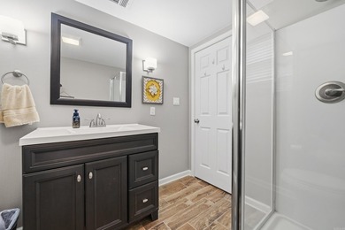 Easy Lake Living! This newly remodeled 2600 Sq. Ft. 3 Bedroom 3 - photo 47