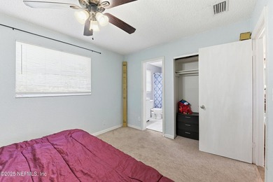 Perfect Starter Home or Investment Opportunity! This 3-bedroom - photo 8