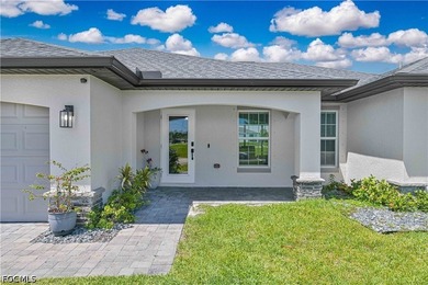 Welcome to this move-in ready 3-bedroom, 2-bath home offering 1 - photo 3