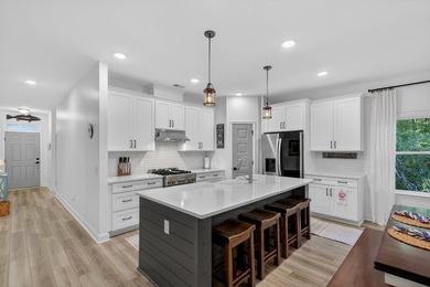 Welcome home to The Pointe at Rhodes Crossing, where modern - photo 9