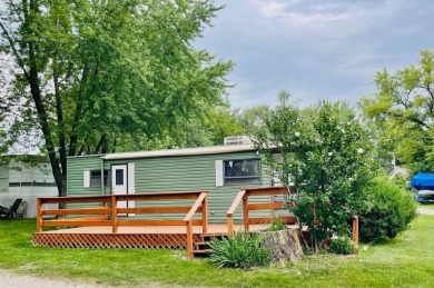 Lake Home For Sale in Antioch, Illinois