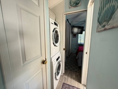 Charming 2 bedroom, 1 bath manufactured home located in the - photo 17