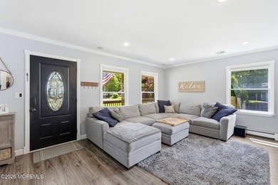 Beautifully updated home on an oversized 18,000+ sq ft corner - photo 8