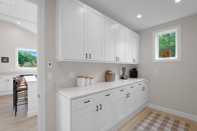 Contemporary coastal luxury awaits in this exceptional - photo 18
