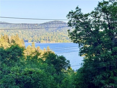 Lake Home For Sale in Lake Arrowhead, California