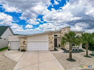 Backyard Serenity Awaits - Exceptional Views, Ultimate Privacy - photo 2