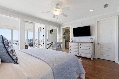 Home comes furnished. Experience laid-back luxury and sweeping - photo 32