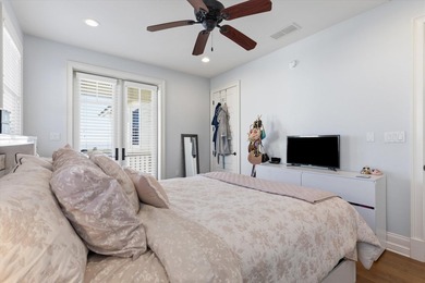 Home comes furnished. Experience laid-back luxury and sweeping - photo 41